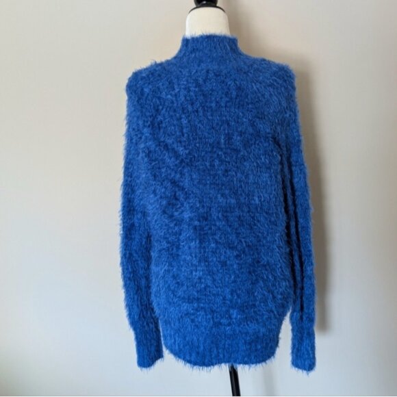 mySTYLE Fuzzy Blue Pullover Sweater - Picture 3 of 4